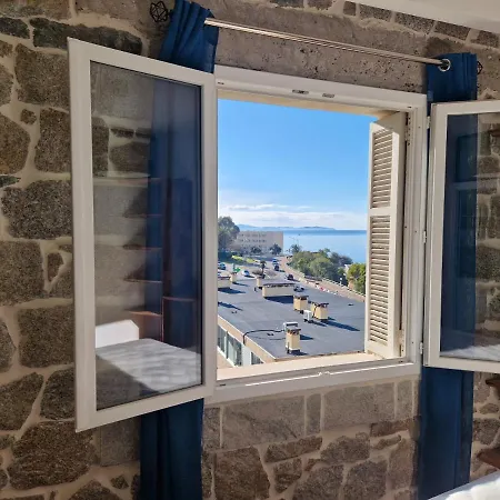 Incroyable T2 Plein De Charme Avec Balcon Vue A L'entree D'ajaccio *