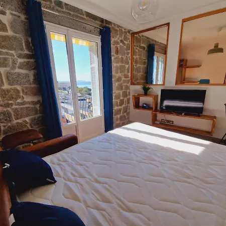 Incroyable T2 Plein De Charme Avec Balcon Vue A L'entree D'ajaccio 阿雅克肖