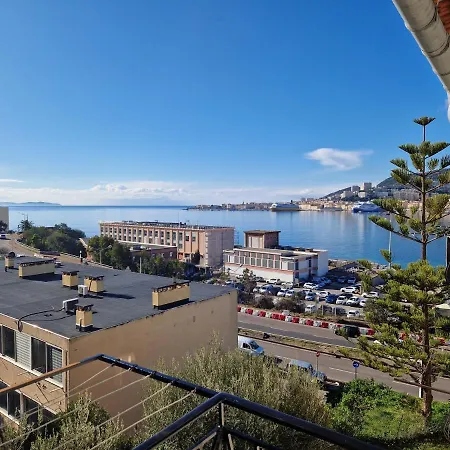 Daire Incroyable T2 Plein De Charme Avec Balcon Vue A L'entree D'ajaccio Ajaccio (Corsica)