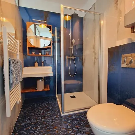 Incroyable T2 Plein De Charme Avec Balcon Vue A L'entree D'ajaccio דירה
